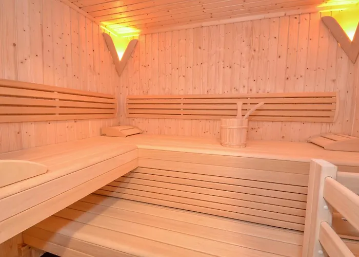 Igor - By Alpen アパート